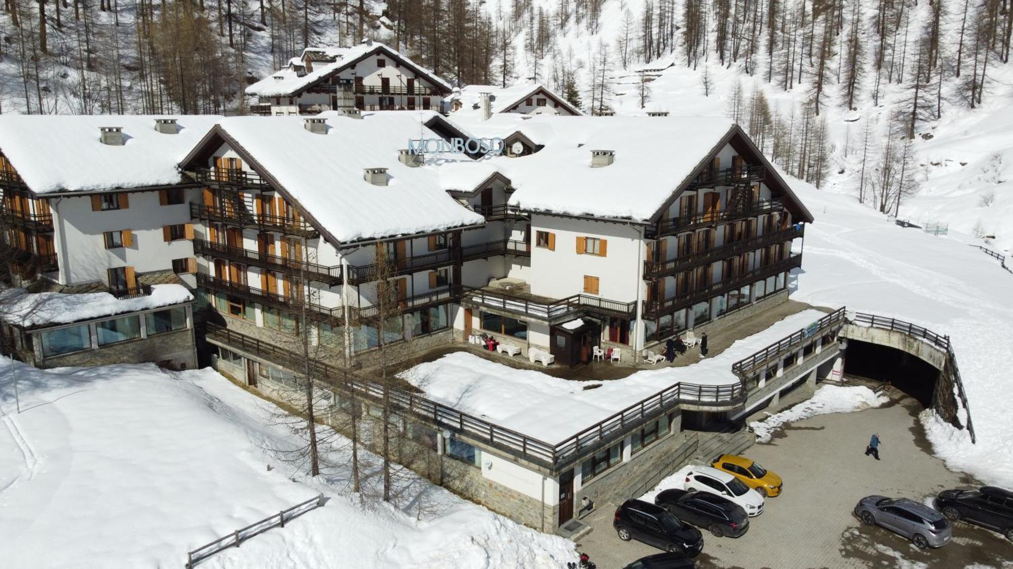 Gressoney-la-Trinité La Trinite Monboso Hotel מראה חיצוני תמונה
